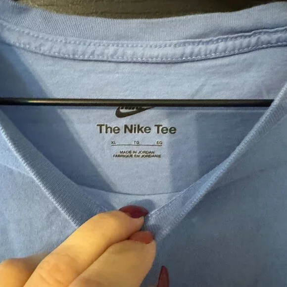 Nike Mens Unisex Tshirt Light Blue Large - Picture 2 of 4